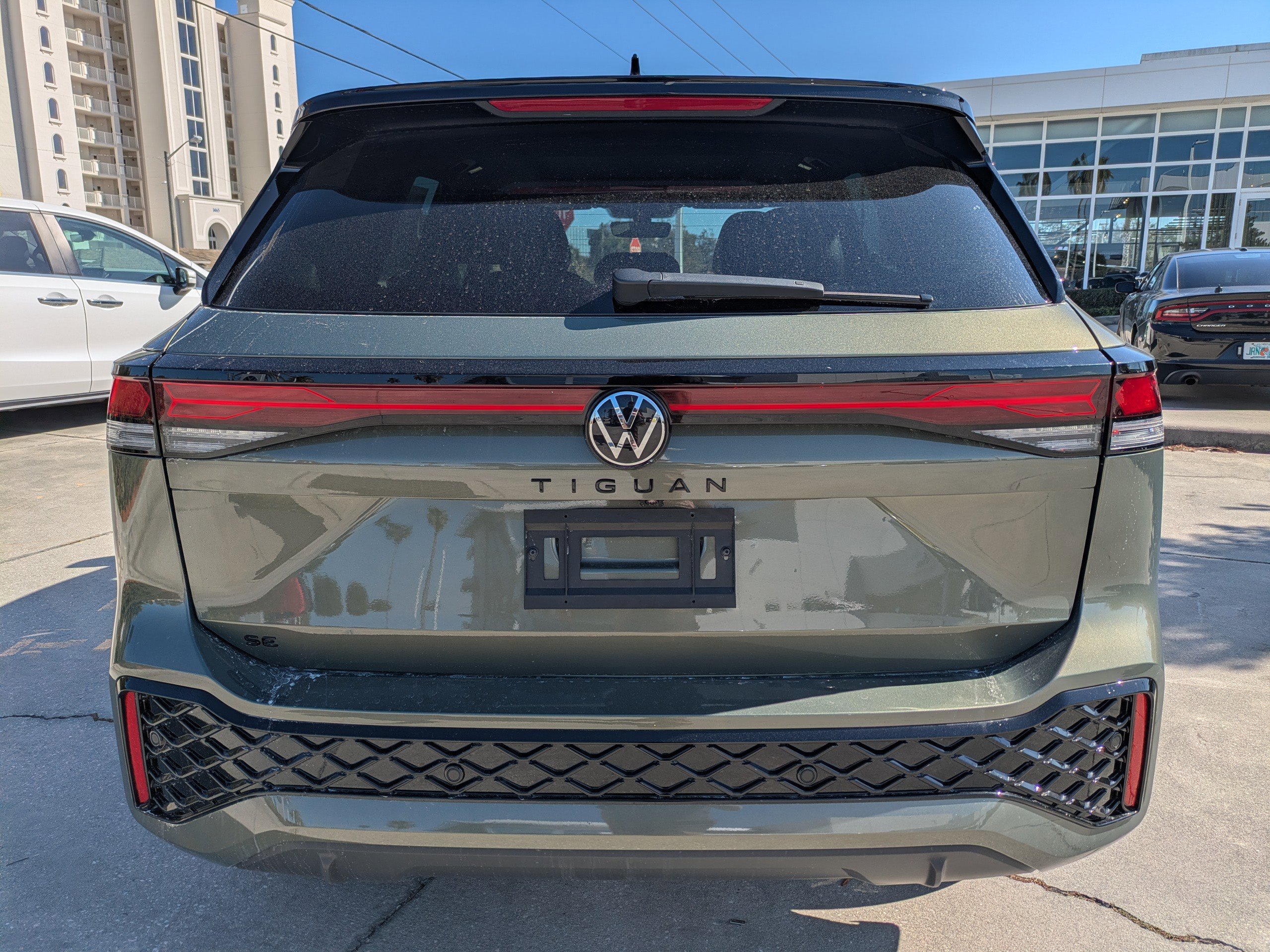 New 2026 Volkswagen Tiguan SE R-Line image 5