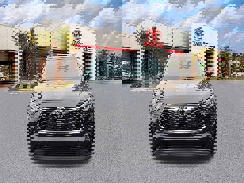 New 2026 Toyota Highlander Limited image 10