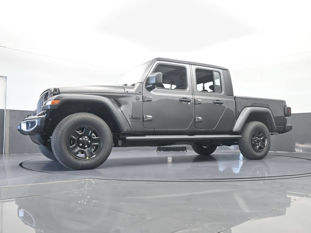 New 2026 Jeep Gladiator Sport AWD/4WD image 47