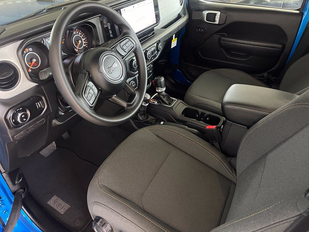 New 2026 Jeep Gladiator Sport AWD/4WD image 6