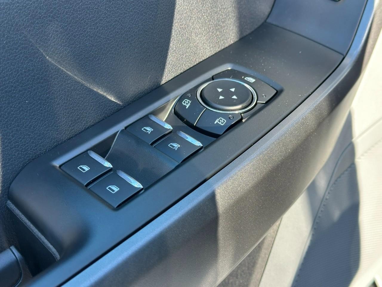 New 2026 Ford F250 XLT w/ FX4 Off-Road Package image 8