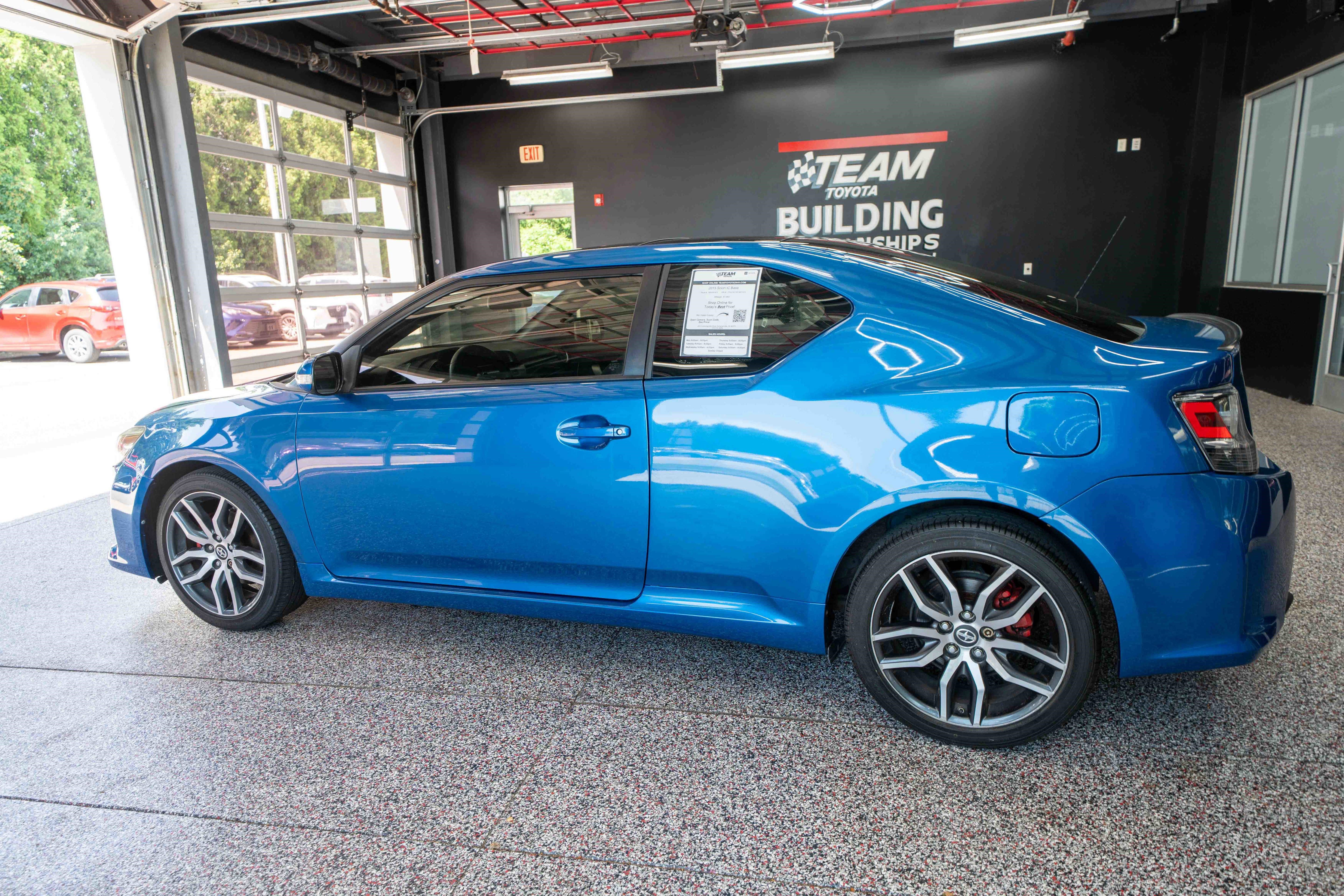 Used 2015 Scion tC FWD image 2