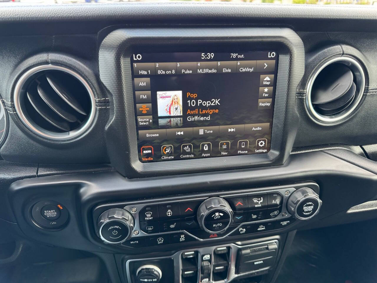 Used 2021 Jeep Wrangler Unlimited Sahara w/ Uconnect 4C Nav & Sound Group AWD/4WD image 20