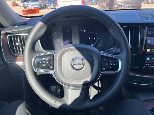 Certified 2023 Volvo XC60 B5 Ultimate w/ Climate Package image 30