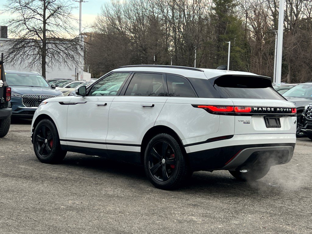 Used 2018 Land Rover Range Rover Velar S image 4