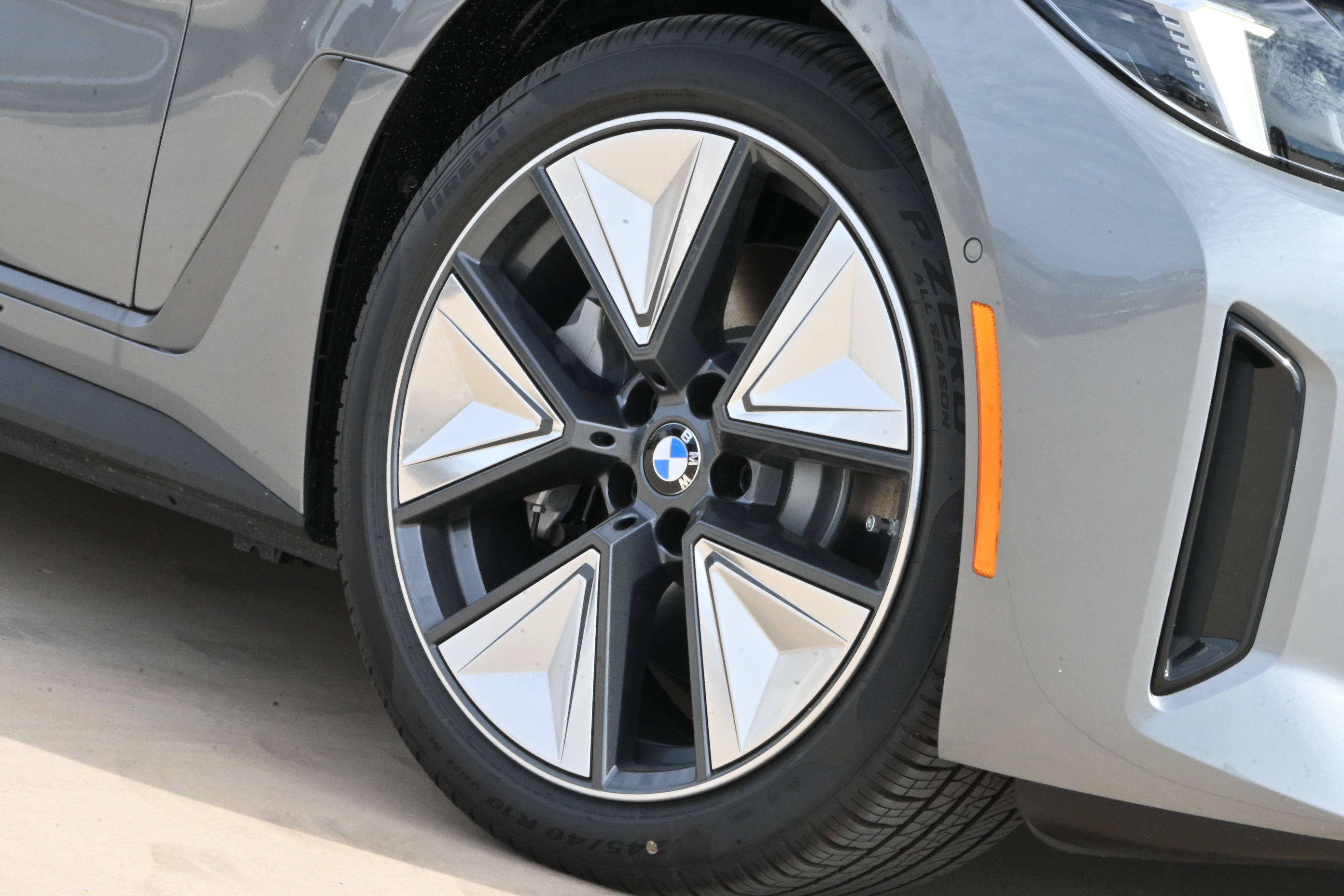 Used 2026 BMW i4 xDrive40i w/ Premium Package AWD/4WD image 8