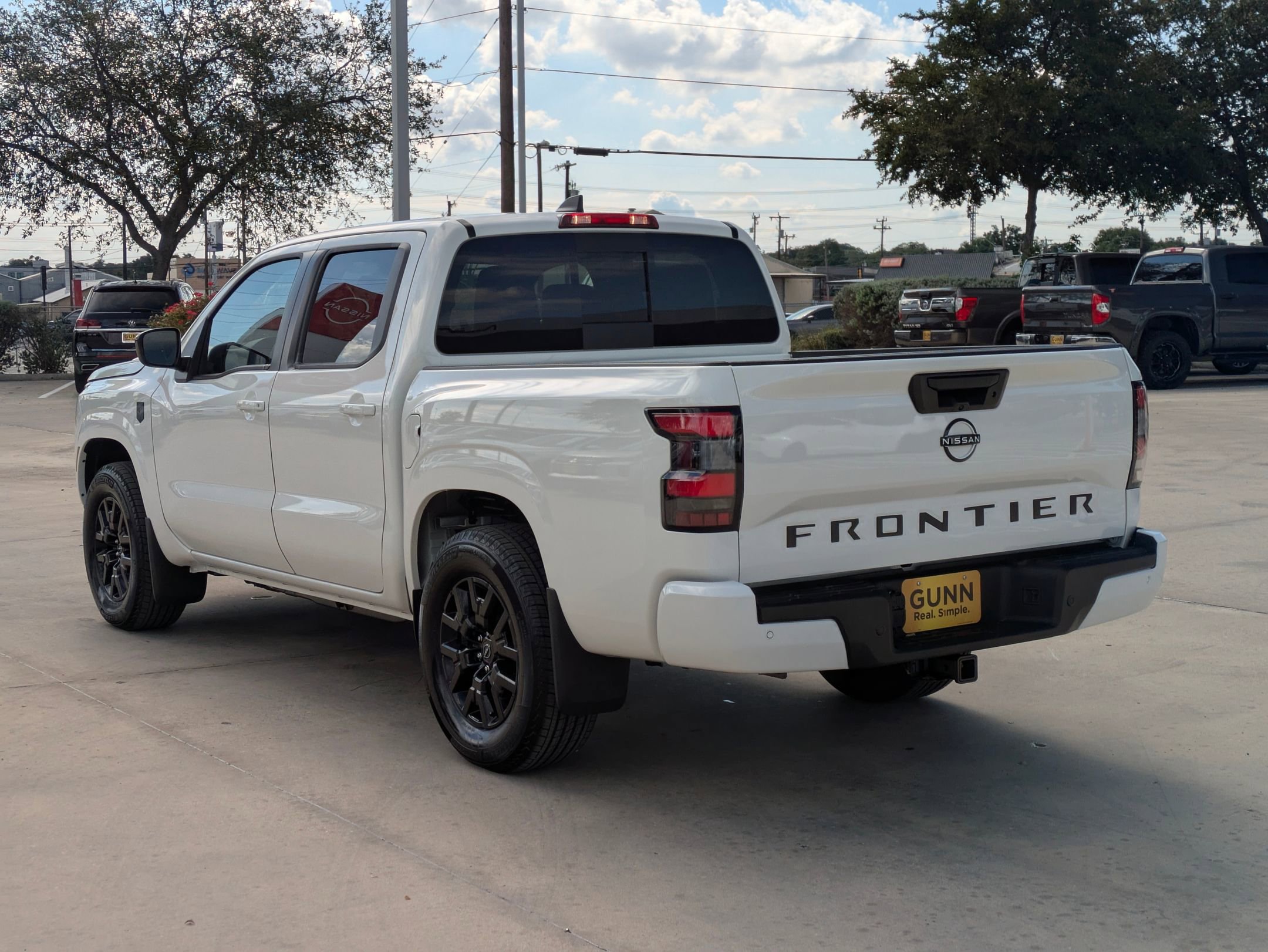 New 2026 Nissan Frontier SV image 5