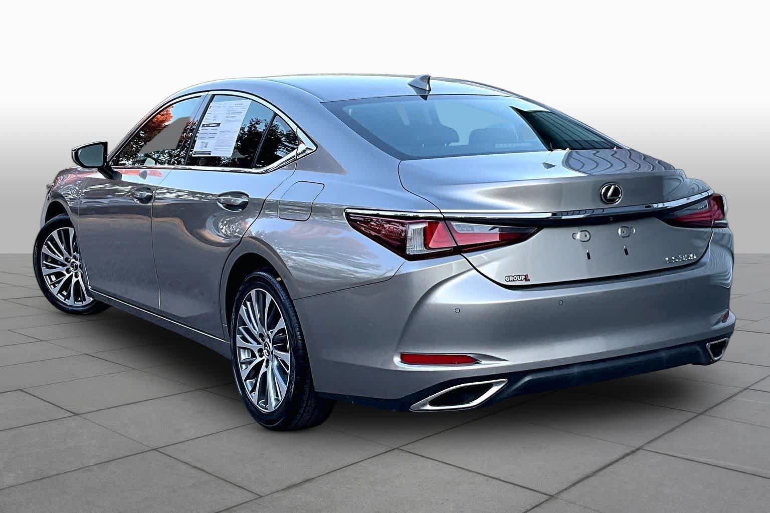 Used 2020 Lexus ES 350 w/ Premium Package FWD image 12