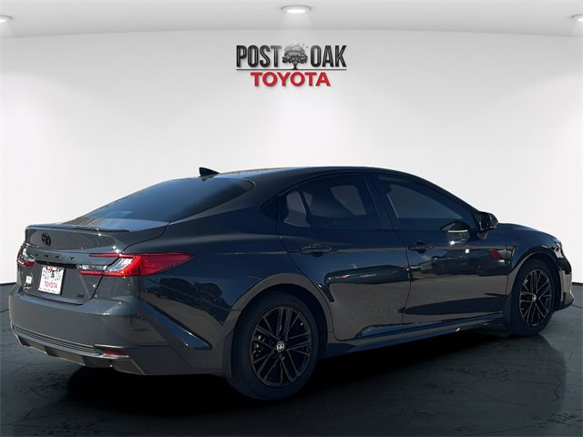 Used 2025 Toyota Camry SE image 7