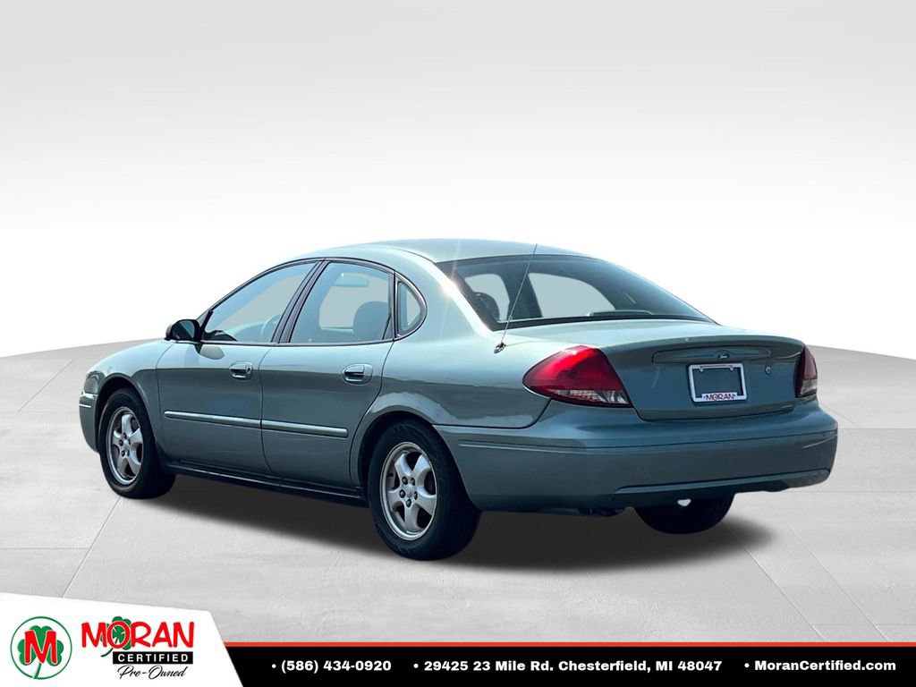Used 2005 Ford Taurus SE FWD image 4
