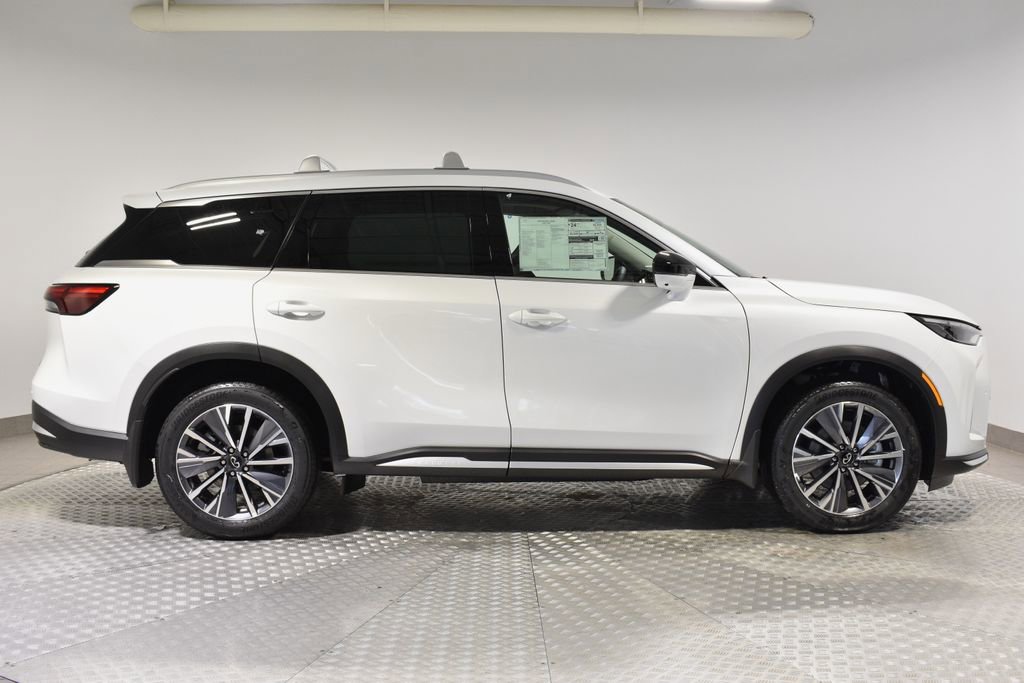 New 2026 INFINITI QX60 Luxe w/ Family Package image 6