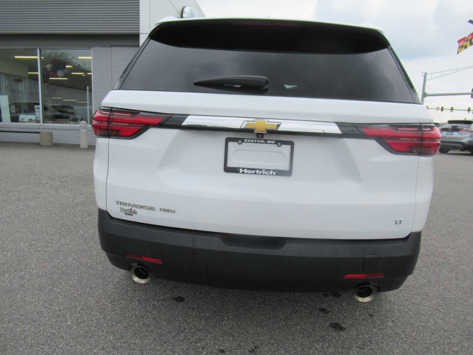 Used 2022 Chevrolet Traverse LT w/ LPO, Floor Liner Package AWD/4WD image 6