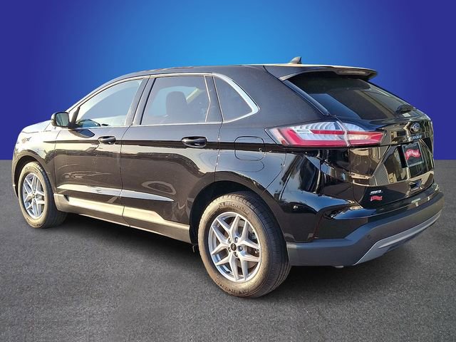 Used 2024 Ford Edge SEL w/ Convenience Package image 4