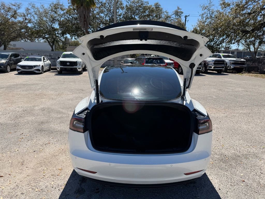 Used 2021 Tesla Model 3 Performance image 32