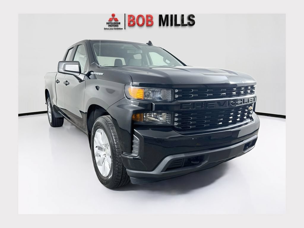 Used 2020 Chevrolet Silverado 1500 Custom w/ Custom Value Package RWD image 1
