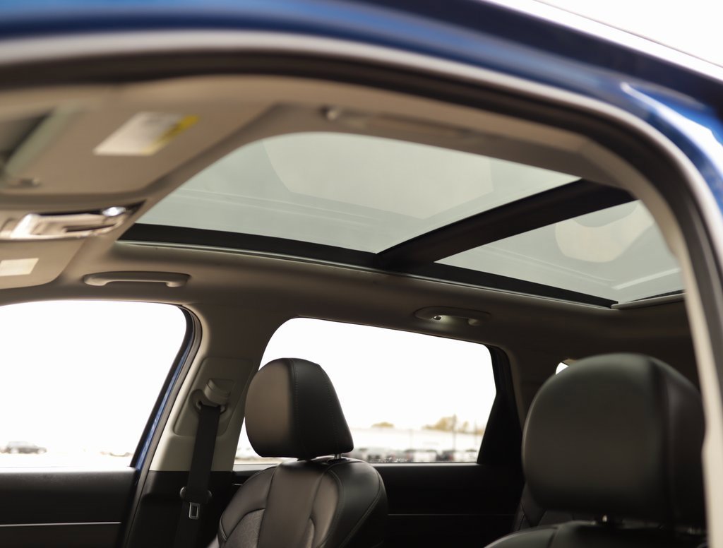 Used 2023 Kia Sorento S w/ Panoramic Sunroof Package image 26
