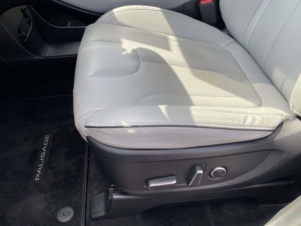 Used 2025 Hyundai Palisade SEL image 14