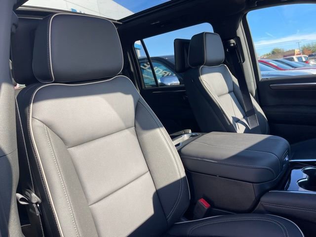 New 2026 Chevrolet Suburban Premier AWD/4WD image 13
