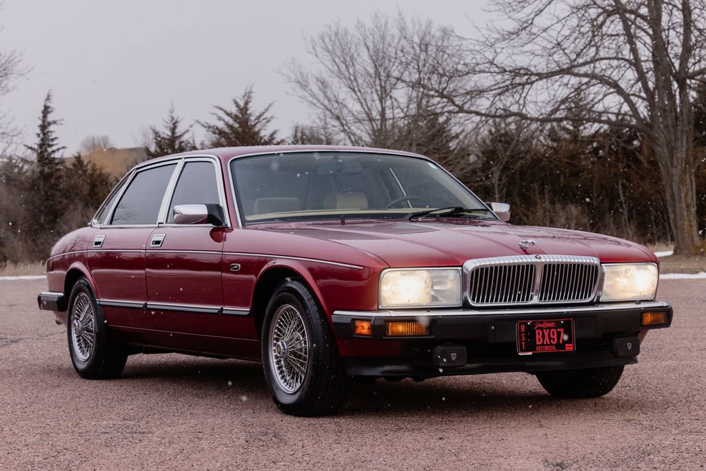 Used 1992 Jaguar XJ Vanden Plas image 37
