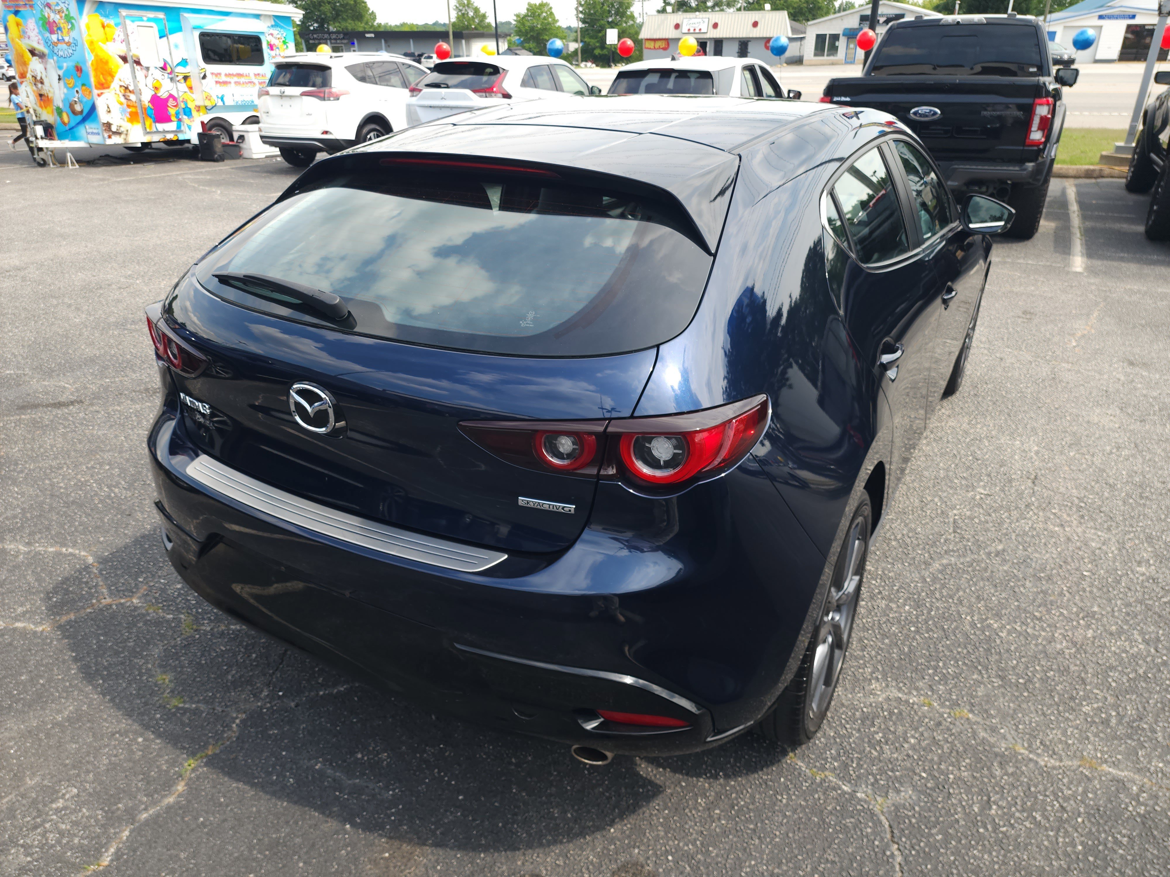 Used 2023 MAZDA MAZDA3 s FWD image 4