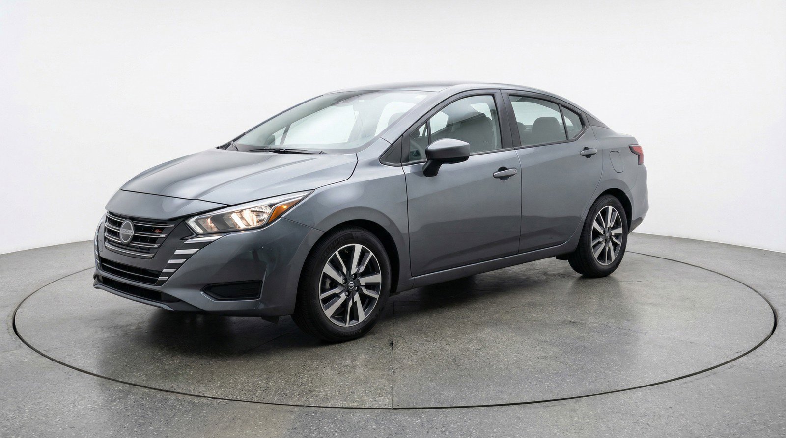 Used 2025 Nissan Versa SV FWD image 3