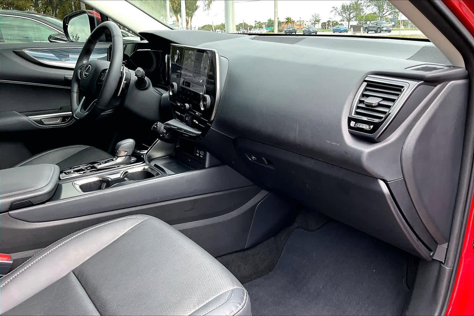 Used 2023 Lexus NX 250 FWD image 18