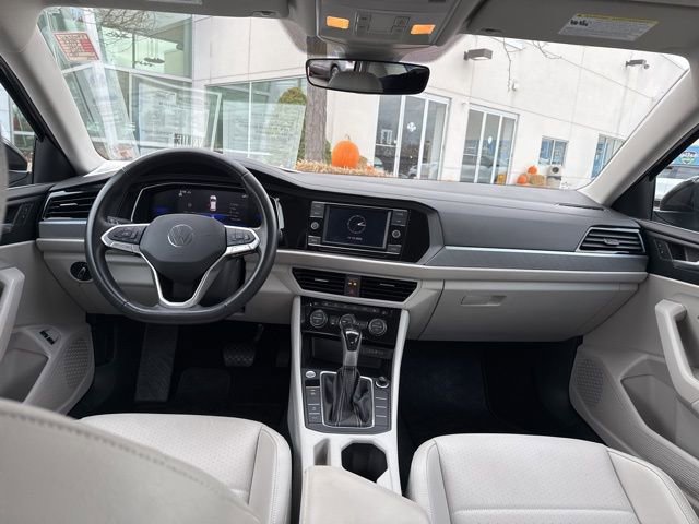 Certified 2023 Volkswagen Jetta SE image 42