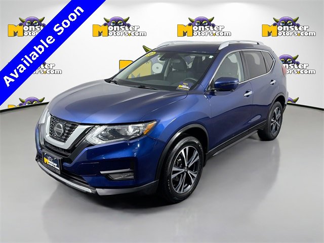 Used 2020 Nissan Rogue SV image 1