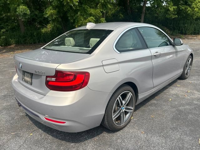 Used 2017 BMW 230i xDrive Coupe AWD/4WD image 3