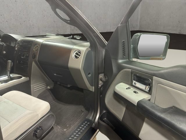 Used 2005 Ford F150 XLT AWD/4WD image 18