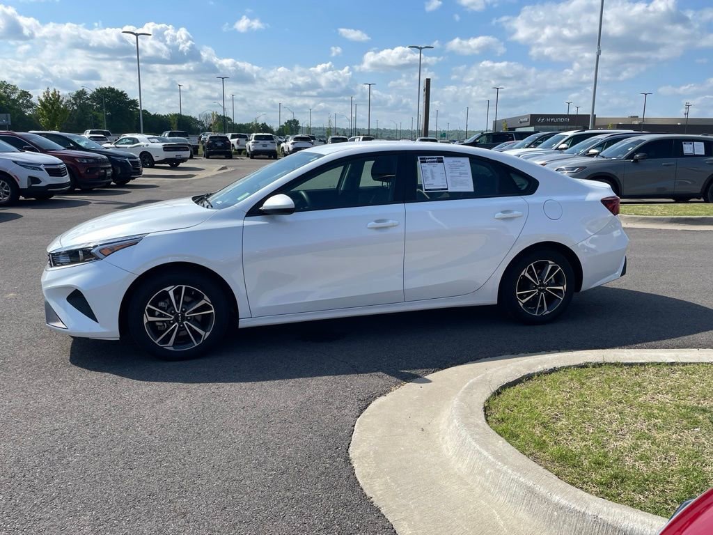 Used 2024 Kia Forte LXS image 4