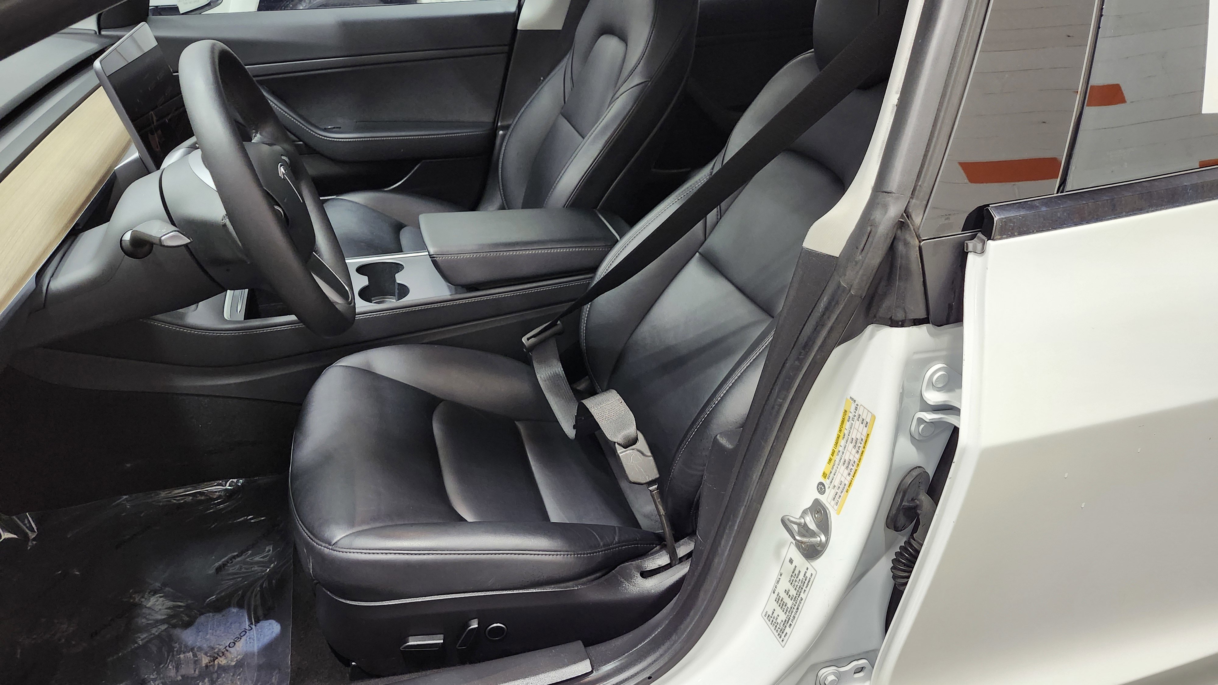 Used 2021 Tesla Model 3 Standard Range Plus image 23