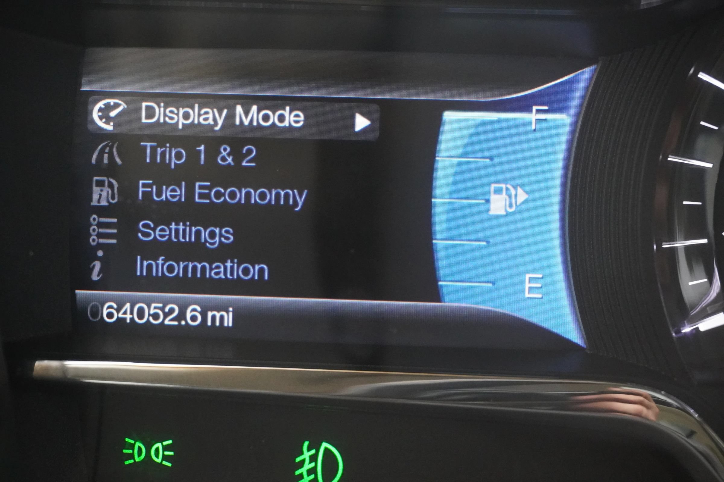 Used 2013 Lincoln MKS FWD image 18