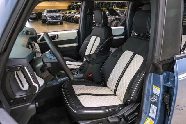 Used 2025 Ford Bronco Heritage Edition image 46