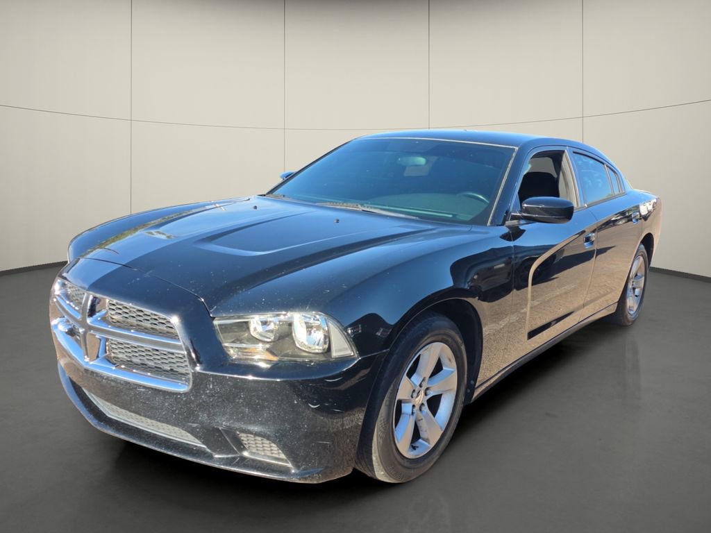 Used 2014 Dodge Charger SE w/ Connectivity Group RWD image 4