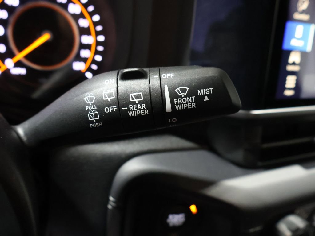 Used 2025 Jeep Wrangler Rubicon w/ Convenience Group AWD/4WD image 30