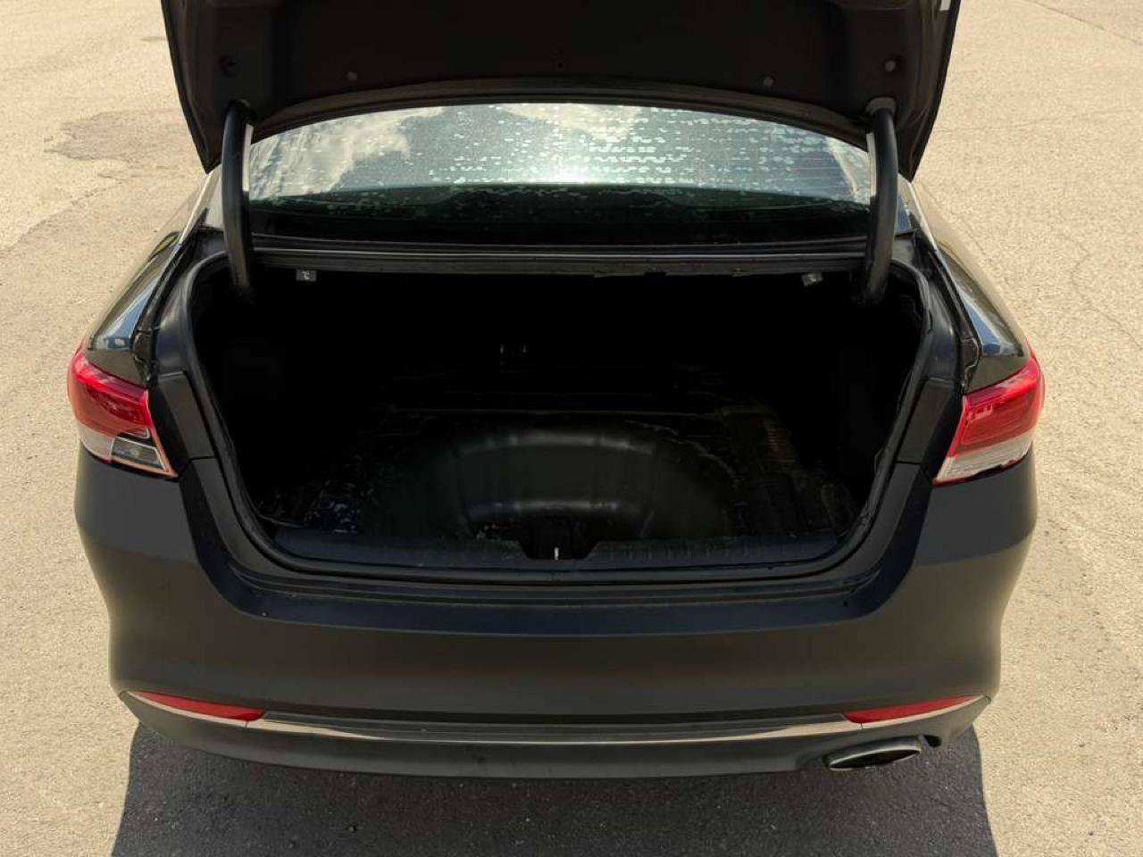 Used 2017 Kia Cadenza Technology FWD image 16