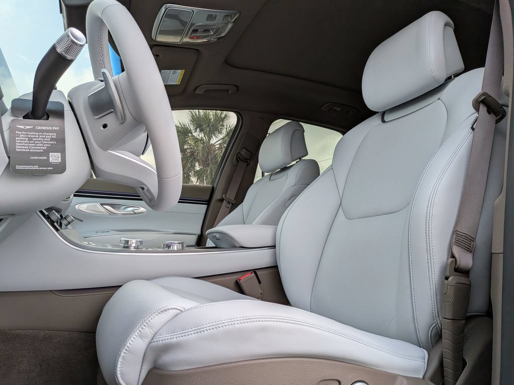 New 2026 Genesis GV70 2.5T Advanced AWD/4WD image 13
