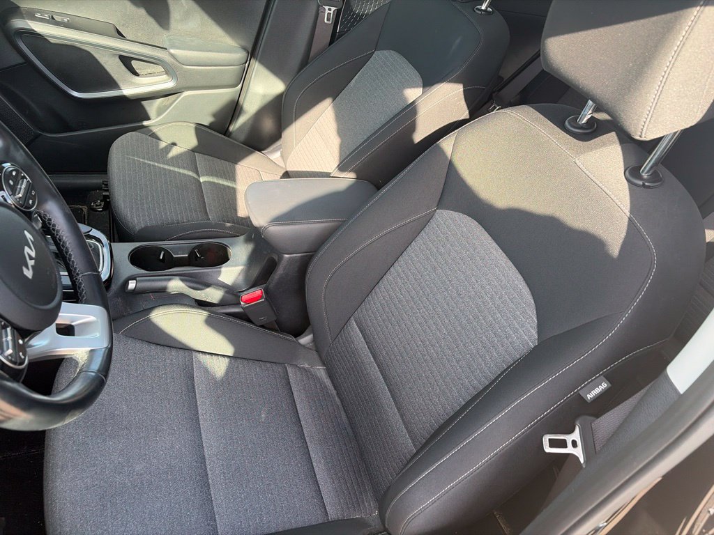 Used 2023 Kia Soul EX FWD image 9