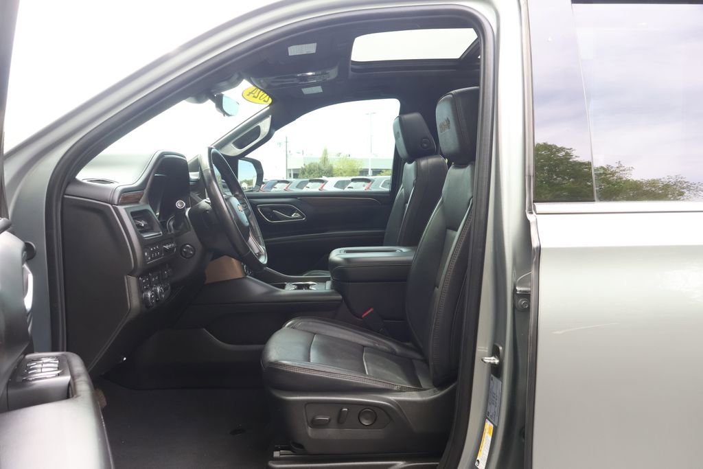 Used 2024 Chevrolet Suburban High Country w/ Max Trailering Package AWD/4WD image 33