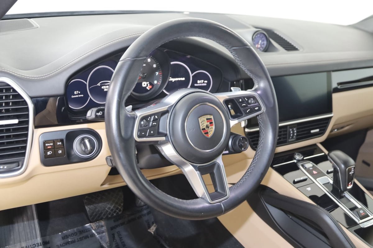 Used 2020 Porsche Cayenne AWD/4WD image 6