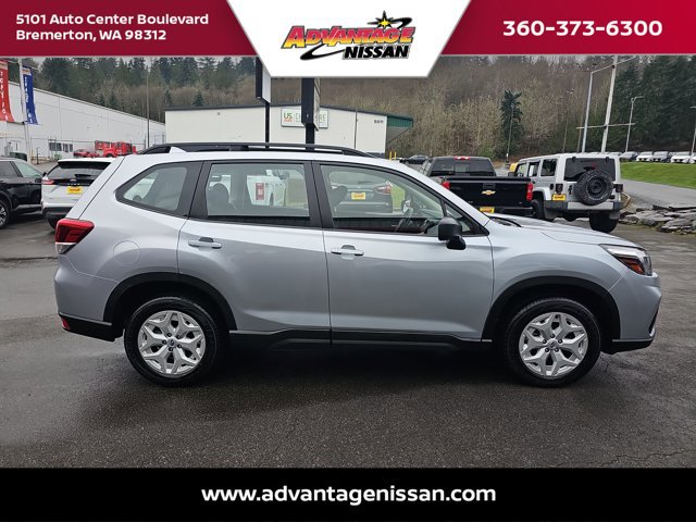 Used 2021 Subaru Forester AWD/4WD image 6