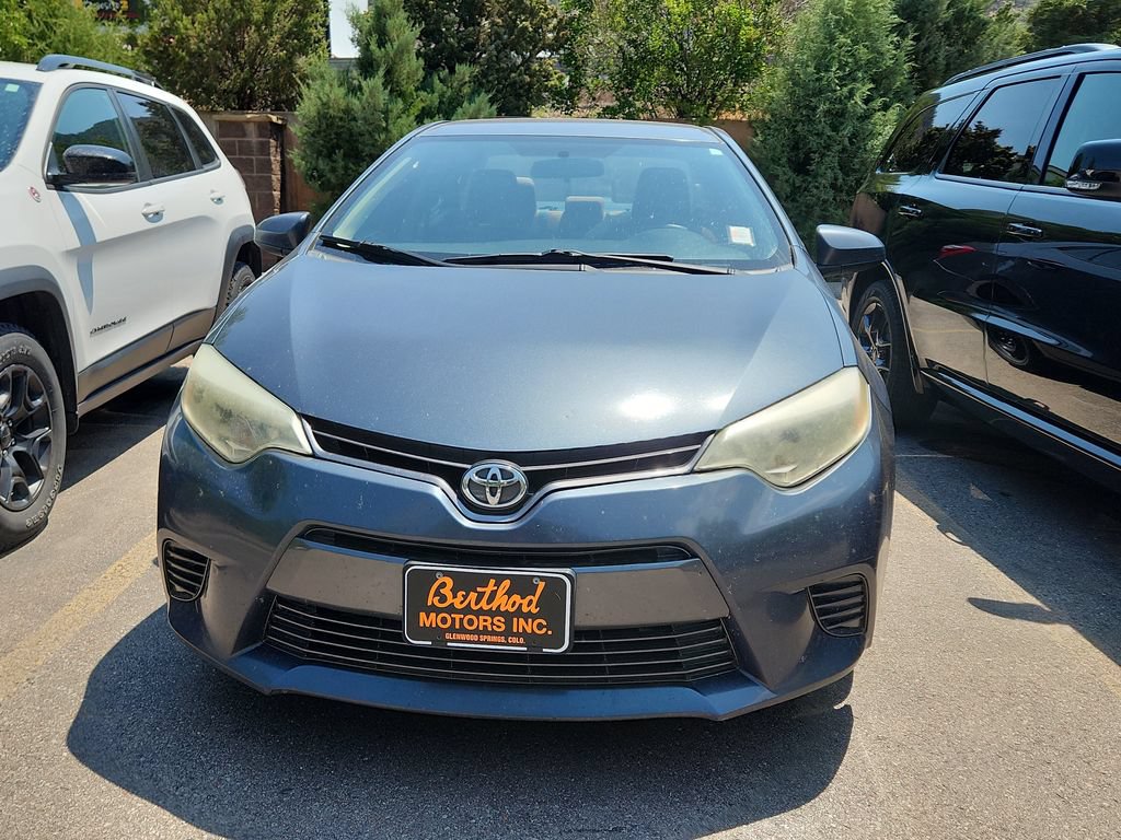 Used 2016 Toyota Corolla LE FWD image 2
