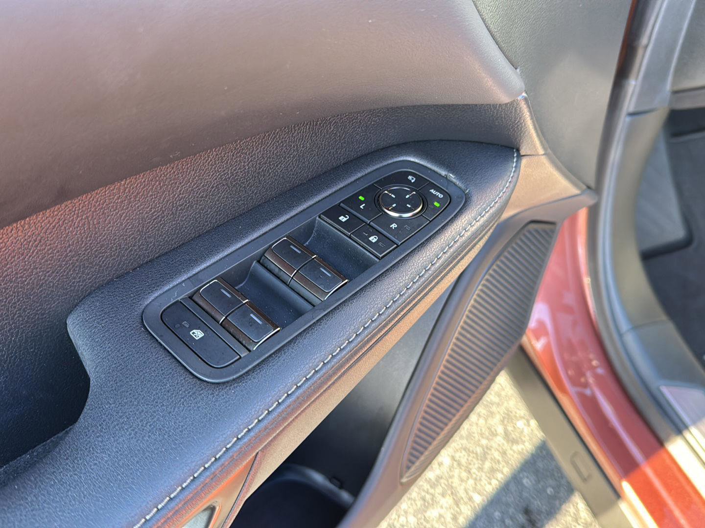 Certified 2023 Lexus RX 350 w/ Accessory Package (Z1) image 28