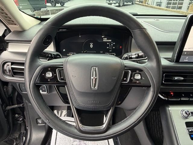 Used 2022 Lincoln Aviator AWD w/ Premium Package image 25