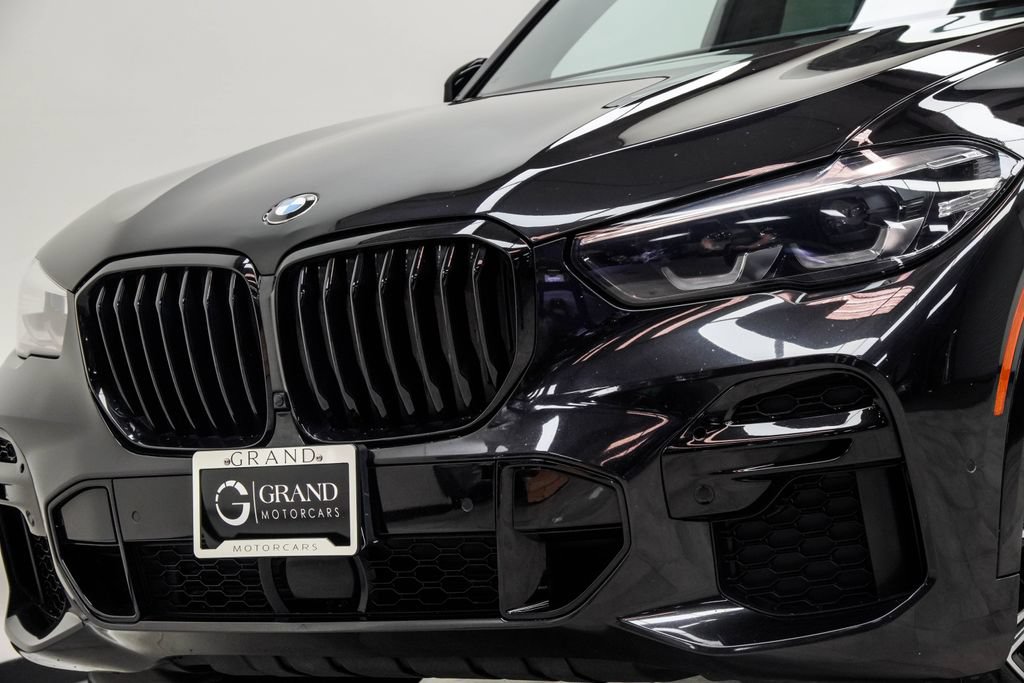 Used 2023 BMW X5 xDrive40i w/ M Sport Package AWD/4WD image 2