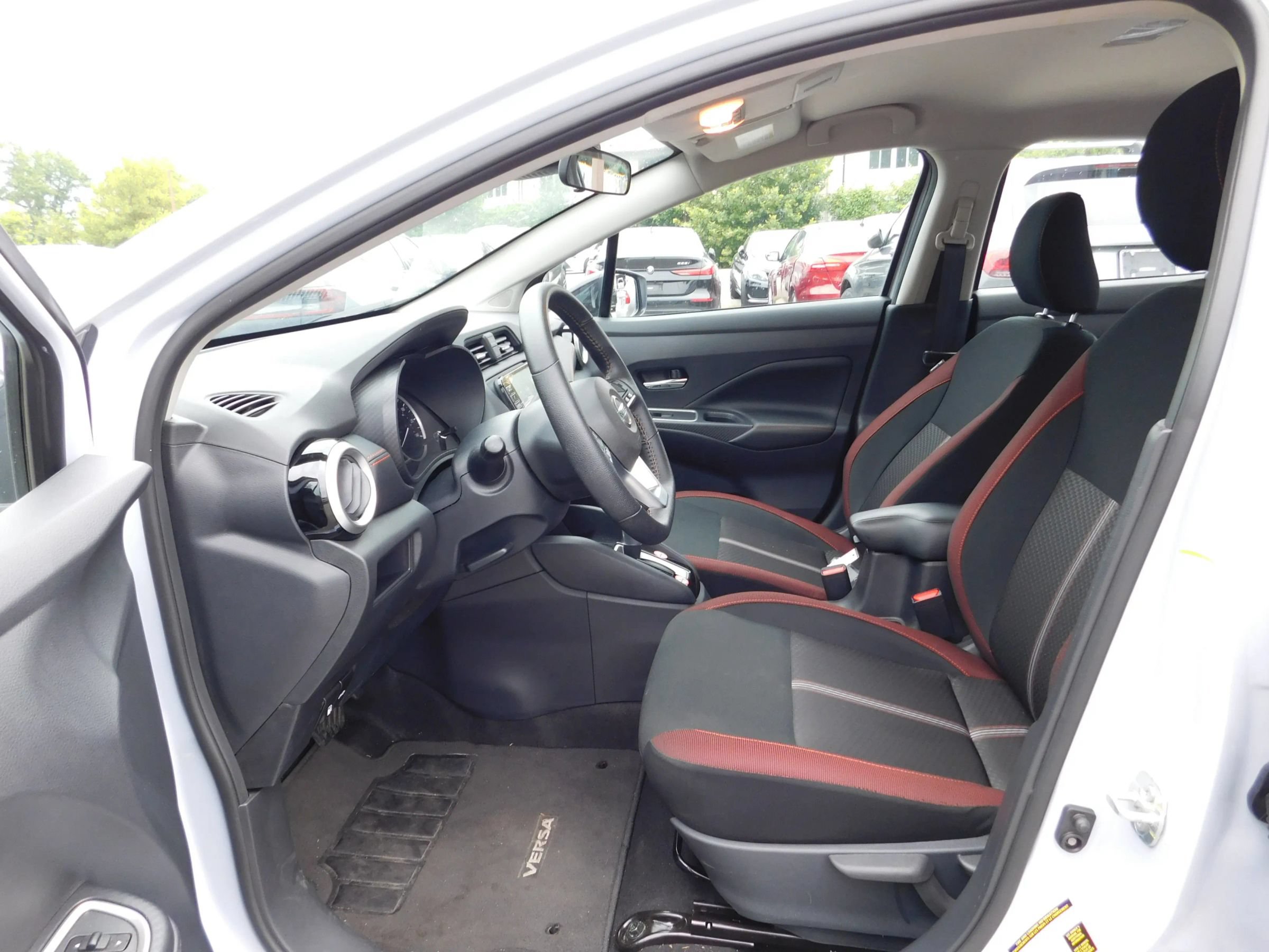 Used 2025 Nissan Versa SR w/ Trunk Package FWD image 15