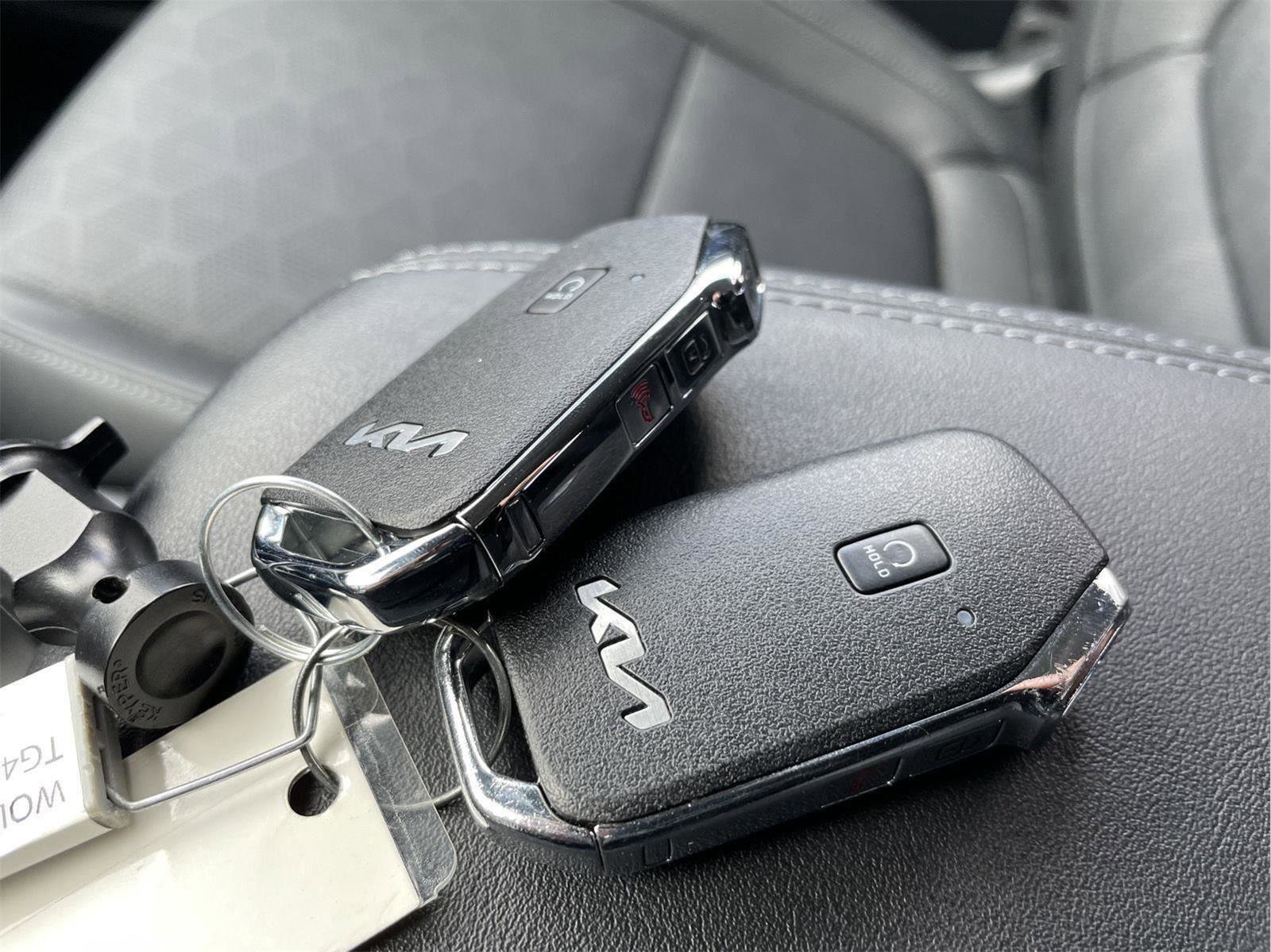 Used 2024 Kia Seltos EX image 31