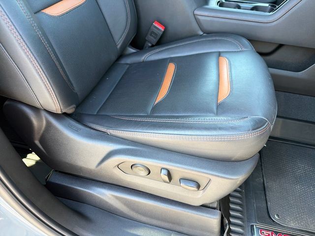Used 2025 GMC Sierra 2500 AT4 w/ AT4 Premium Plus Package AWD/4WD image 26