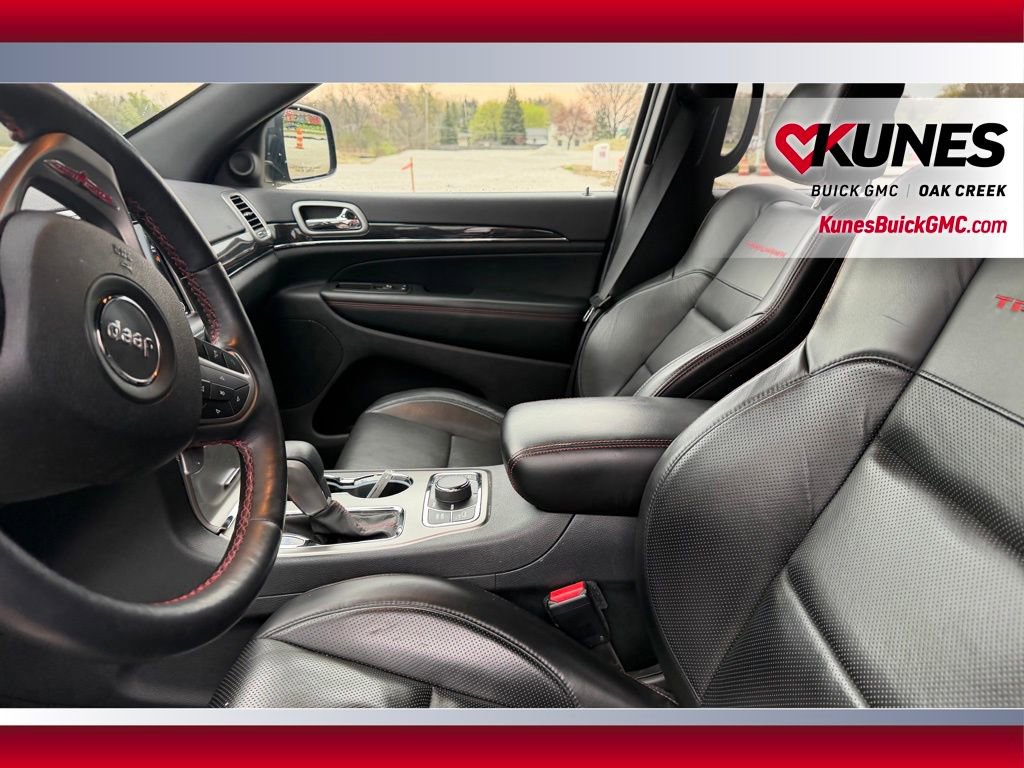 Used 2018 Jeep Grand Cherokee Trailhawk w/ Trailhawk Luxury Group AWD/4WD image 8